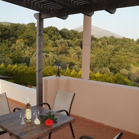 Nefeli Villa Lambiní